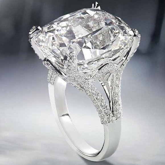Crystal Clear Super Large Radiant Cut Zircon Silver Plated Wedding Ring, L158 - Picture 4 of 5